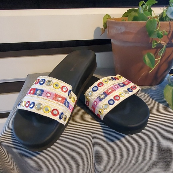 PINK CRUSH Sandals.         #110 - Picture 1 of 8